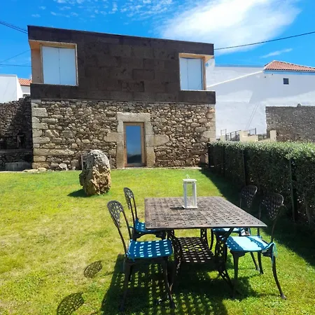 Casas De Vale De Lobo Дом отдыха Мирандела