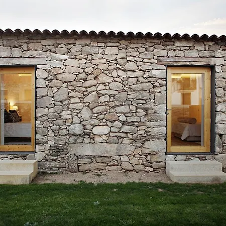 Casas De Vale De Lobo * Mirandela