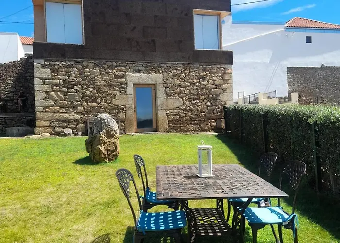 Casas De Vale De Lobo Сasa de vacaciones Mirandela