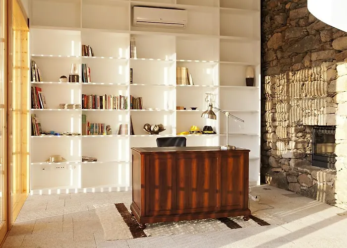 Casas De Vale De Lobo Mirandela